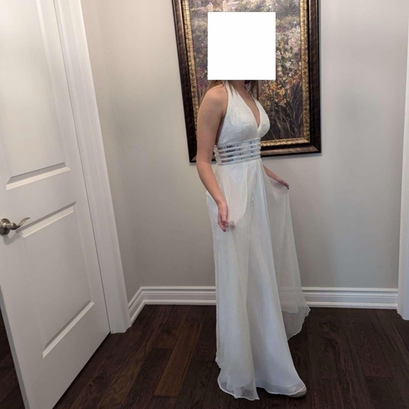 Terani couture prom/ formal dress. - Picture 3 of 9